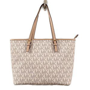 Michael Kors Jet Set Travel Tope In Vanilla